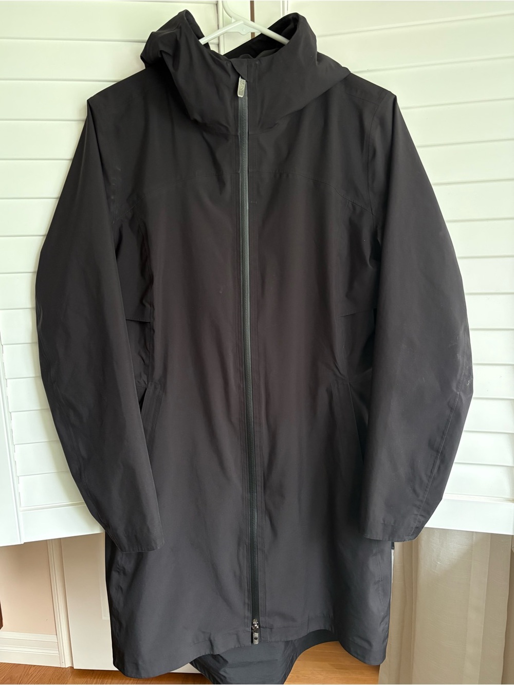 Lululemon Rain Rebel Jacket, black, size 6